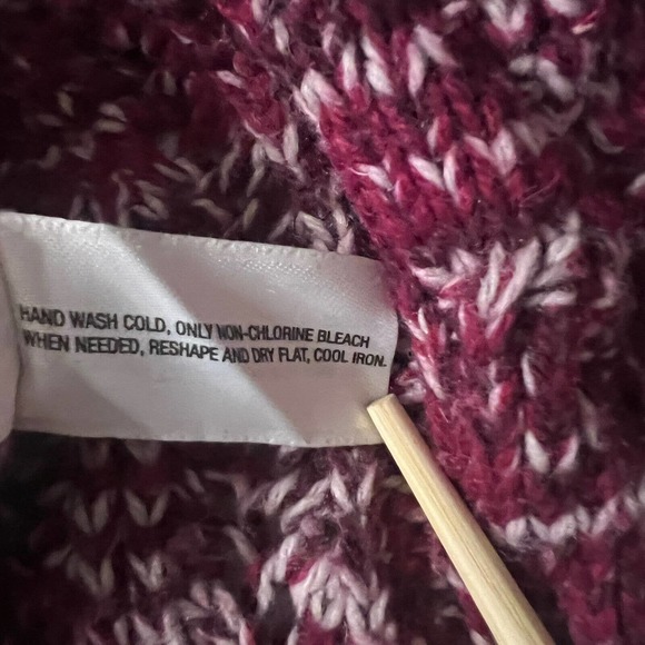 Gap Sweater Womens Small Red Maroon Long Sleeve Chunky Knit V-Neck Pull Over - Picture 5 of 7